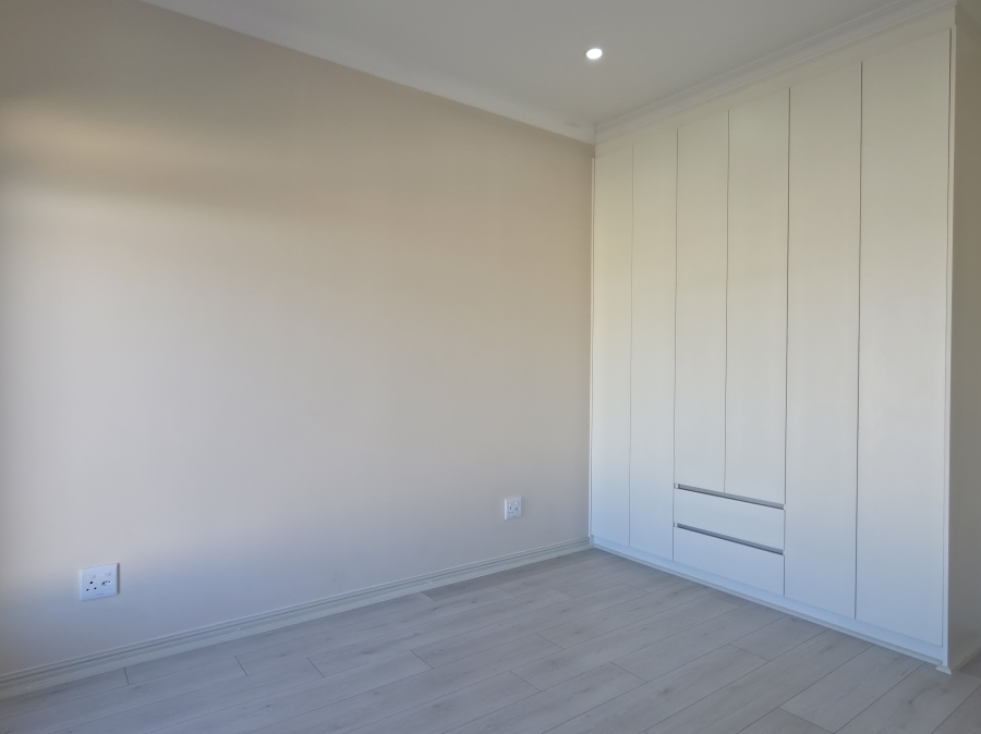 4 Bedroom Property for Sale in Fountains Estate Eastern Cape